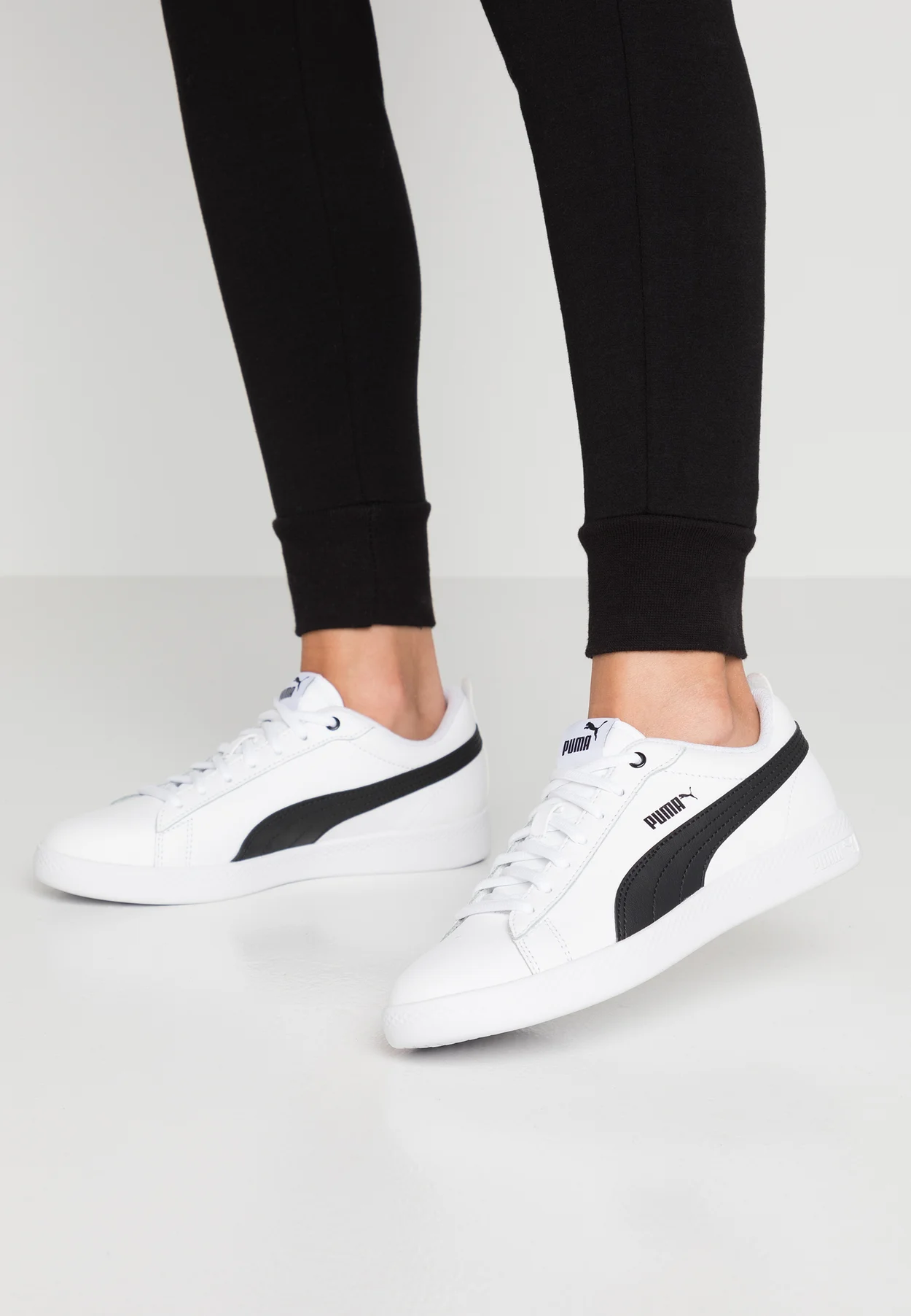 SMASH - Sneaker low - white/black